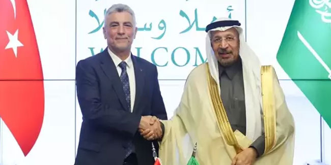 Bakan Bolat, S. Arabistan Yatırım Bakanı ile görüştü
