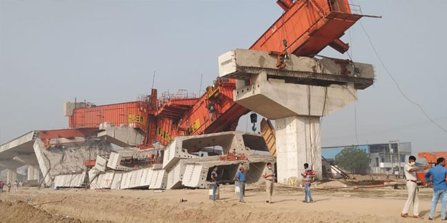 Hindistan’da inşaat halindeki üst geçit çöktü: 3 yaralı