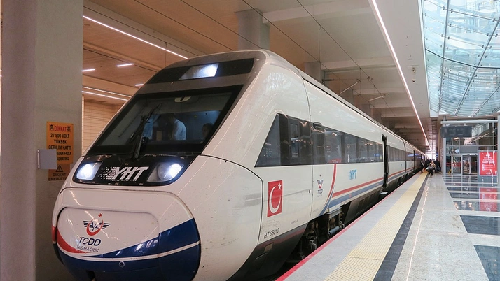 Eskişehir - İstanbul hızlı tren bilet fiyatları 2023 öğrenci/tam kaç para oldu?