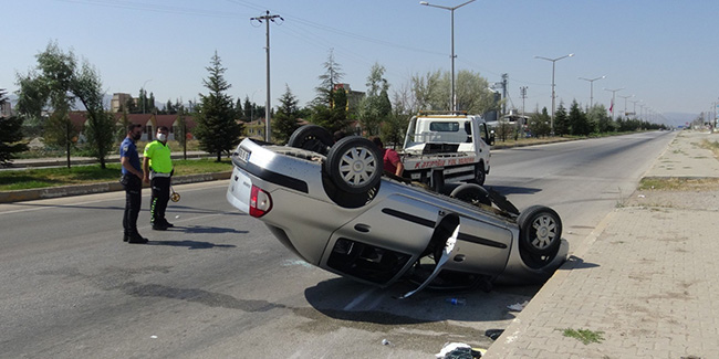 Sandıklı'da trafik kazası: 5 yaralı