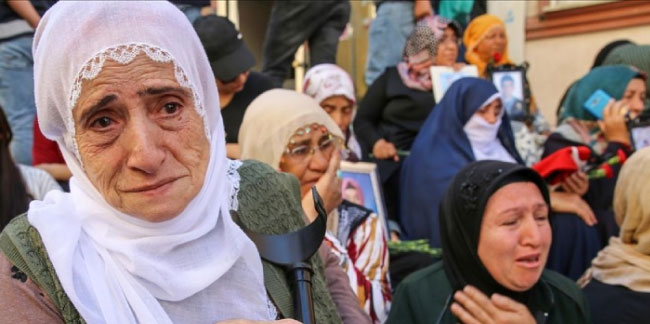 Diyarbakır Anneleri PKK'yı korkuttu!