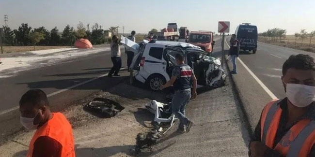Konya'da TIR ile kamyonet çarpıştı: 6 ölü