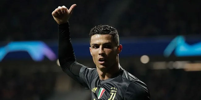 Ronaldo, tarihe geçti; Bir ilki başardı