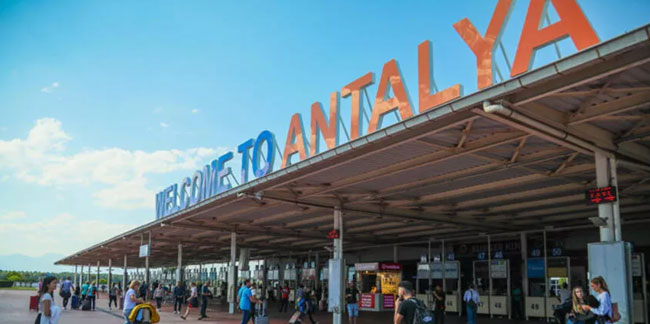 Antalya'ya hava yoluyla gelen turist sayısı 4 milyonu geçti