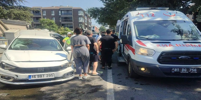 Düzce'de feci kaza! Otomobil ve ticari araç birbirine girdi: 1'i bebek 5 kişi yaralandı