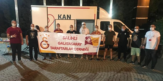 Galatasaraylı taraftarlardan kan desteği