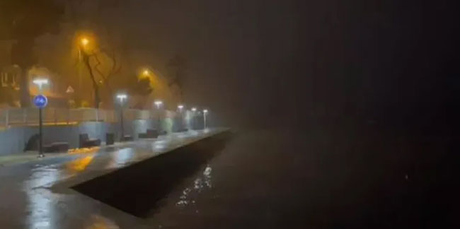 İstanbul Boğazı'na sis engeli! Çift yönlü olarak gemi trafiğine kapatıldı