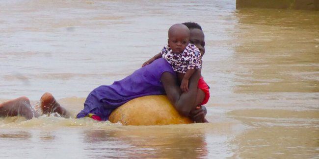 Nijerya'da 24 kişiyi çamur öldürdü  