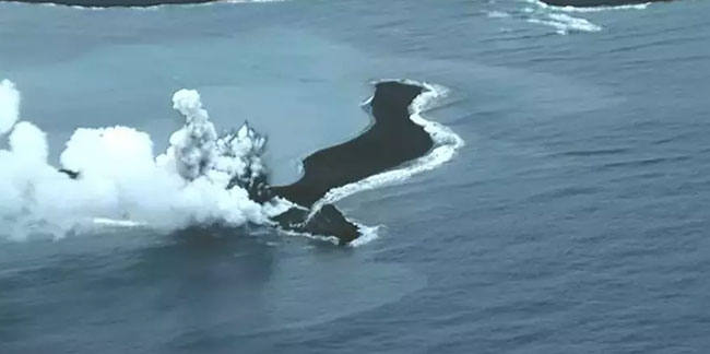 Japonya'da volkanik adada patlamalar