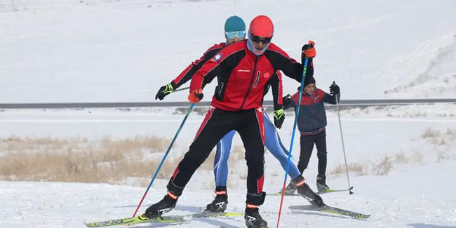 Milli kayaklı koşucular, olimpiyat kotası için asfaltta ter döküyor