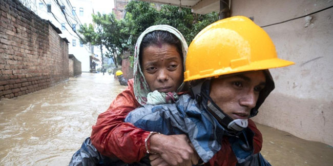 Nepal'de sel ve heyelan dehşeti: 77 kişi öldü