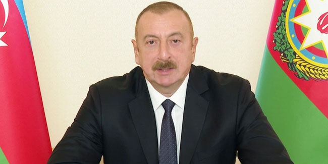 5. kez Cumhurbaşkanı seçilen İlham Aliyev yemin ederek göreve başladı