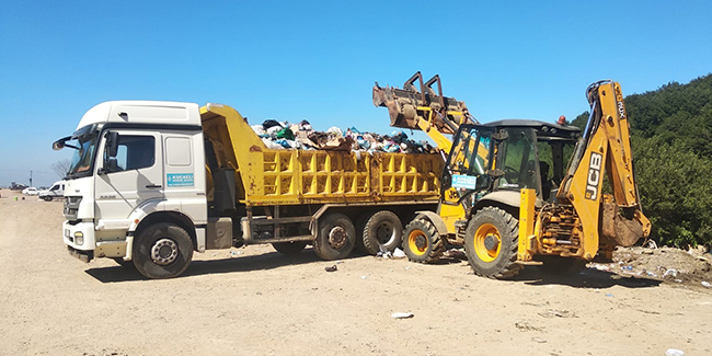 Kocaeli’de sahillerden 835 ton çöp toplandı