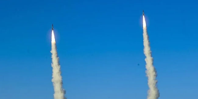 Kuzey Kore, Japon Denizi'ne iki balistik füze fırlattı!