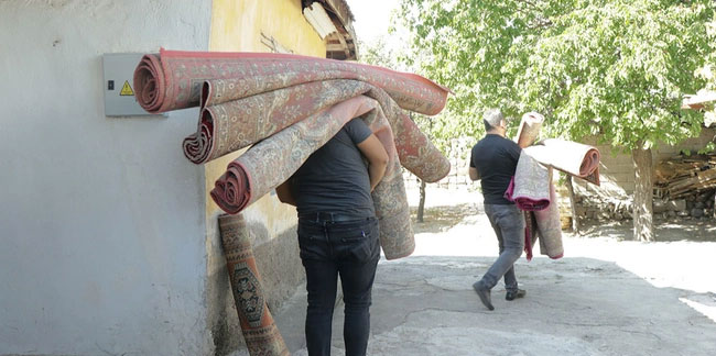 Kayseri'de engelli ve ihtiyaç sahibi mahallelinin halıları ücretsiz yıkanıyor!