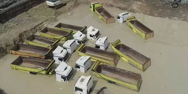 İstanbul'da hafriyat kamyonları suya gömüldü