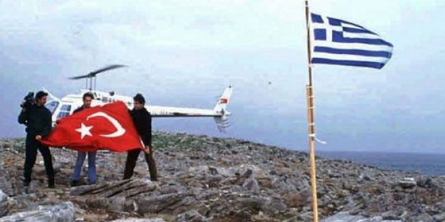 Tarihte bugün (28 Aralık): Yunanistan bayrağını geri çekti