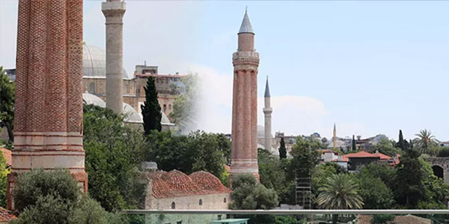 35 santimetre yan yatan Yivli Minare'nin depremde yıkılma tehlikesi