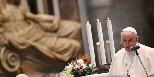 Papa Francis: Kadına şiddet neredeyse şeytani