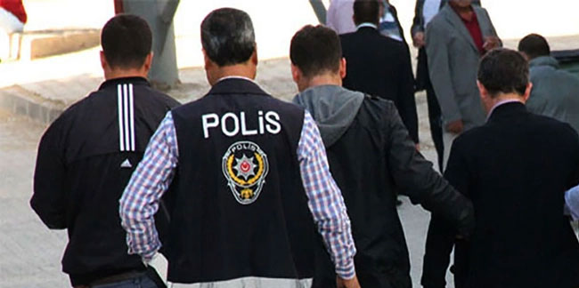 İzmir'de zehir tacirleri polisten kaçamadı! 11 adrese eş zamanlı operasyon düzenlendi