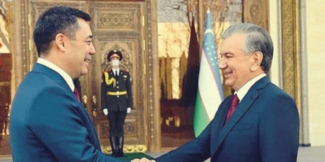 Kırgız ve Özbek liderler zirvede Rusça yerine Türkçe konuştu