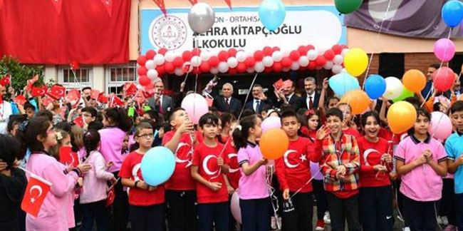 Trabzon'da 635 okulda 143 bin 232 öğrenci ders başı yaptı