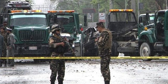 Afganistan'da, polis karakoluna saldırdı: 5 ölü
