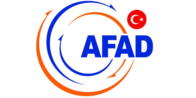 AFAD açıkladı: Şirinevler'de bir bina yan yattı