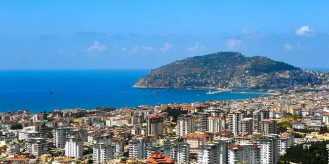 Antalya'da deniz manzaralı dairenin yıllık kirası 3,5 milyon lira