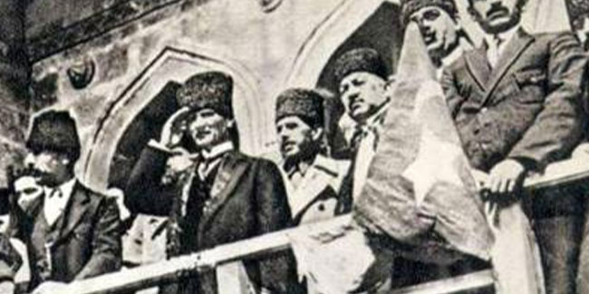 İzmir'in düşman işgalinden kurtuluşunun 101'inci yıl dönümü kutlu olsun