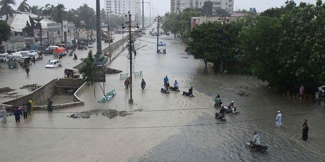 Pakistan'da sel felaketi: 25 kişi öldü, 145 kişi yaralandı