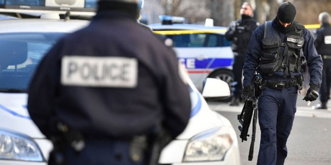 Fransa'da silahlı saldırı: 3 polis öldü, 1 yaralı