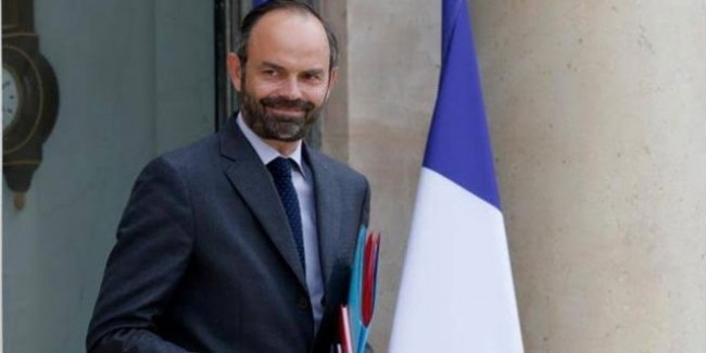 Fransa Başbakanı Edouard Philippe istifa etti!