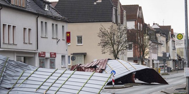 Fransa’yı fırtına vurdu: 1 ölü, 35 yaralı