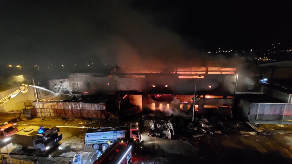Samsun'da Korkutan Yangın