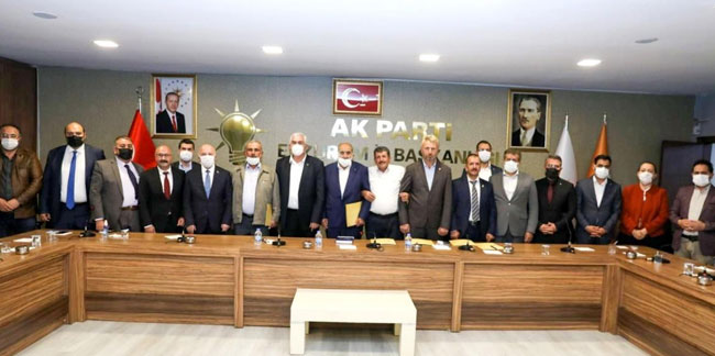 İYİ Parti'de istifa depremi: Tamamı AKP'ye geçti