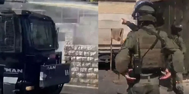 İsrail polisi Mescid-i Aksa'da namaz kılmak isteyenler gaz bombasıyla engellendi