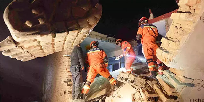 Çin'de deprem: En az 116 ölü, 400 yaralı