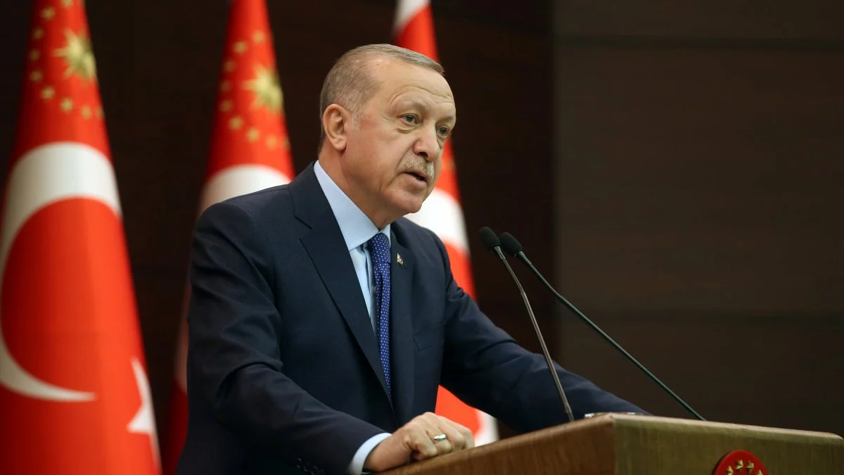 Erdoğan AK Parti İstanbul İl Başkanlığı'nı ziyaret etti