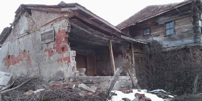 Sinop'ta heyelan: 5 ev kullanılamaz hale geldi