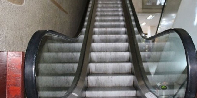 İstanbul'da yürüyen merdiven can aldı