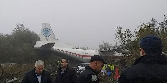 İstanbul'a gelen uçak düştü! Çok sayıda ölü ve yaralı var