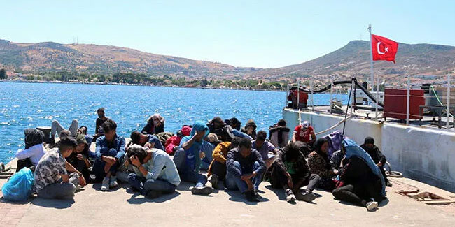Yunanistan'ın geri ittiği 39 kaçak göçmen kurtarıldı