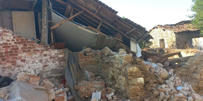 İzmir'de çatısı çöken evde 2'si çocuk 3 kişi yaralandı!