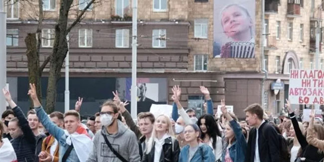 Belarus'ta protestolar devam ediyor! Bu kez öğrenciler sokağa indi