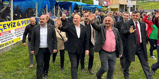 Murgul’da vatandaşlarla buluşan CHP Artvin Milletvekili Bayraktutan: 14 Mayıs’ta herkes mutlu olacak