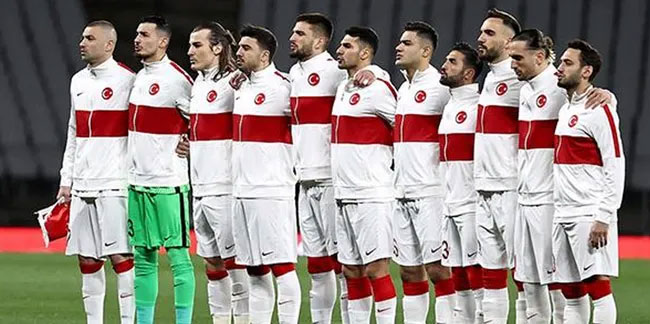 İtalya-Türkiye maçı seyircili oynanacak!