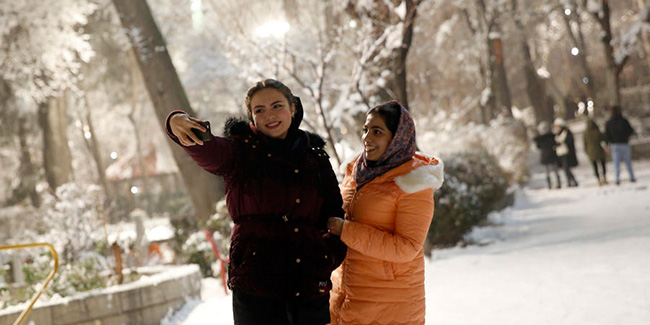 Tahran’da okullara kar tatili