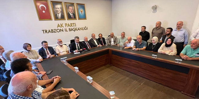 Trabzon AK Parti’den gövde gösterisi! 21. Yılı kutladılar...