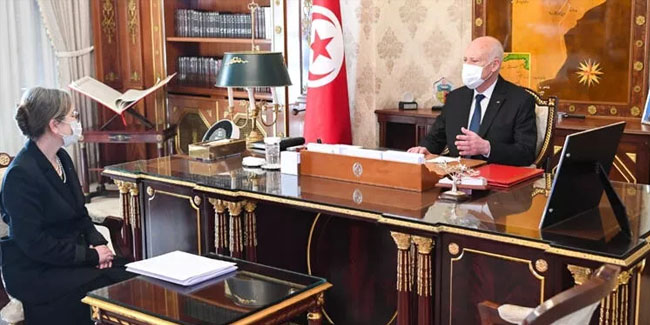 Tunus'ta yeni hükümet göreve başladı